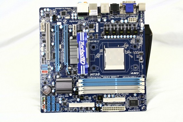 Gigabyte GA-880GMA-UD2H, AMD X3 445 CPU - Bjorn3D.com