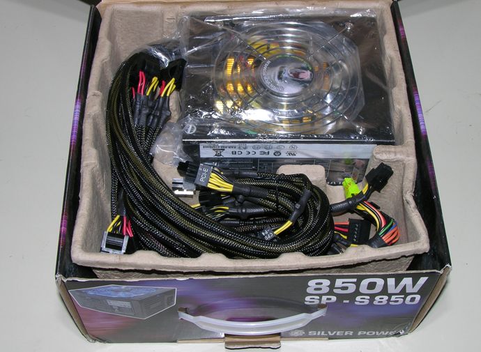 SilverPower_SP-S850_in_the_box