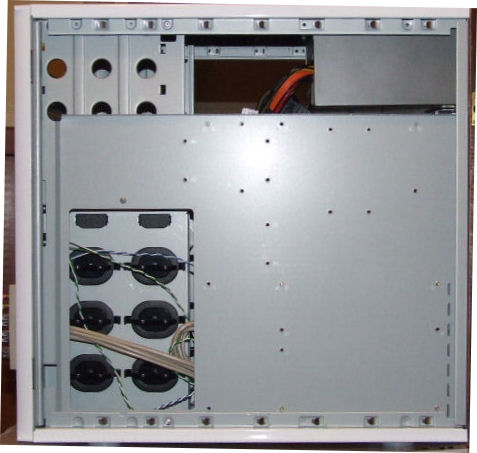 https://images.bjorn3d.com/Material/ReviewImages/antec_p150/p150_side2.jpg